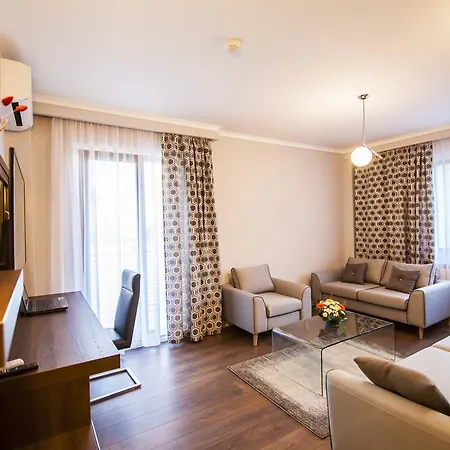 Business Class Apartment *